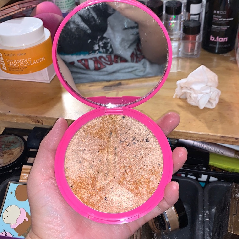 Jeffree Star Cosmetics Mystery Skin Frost